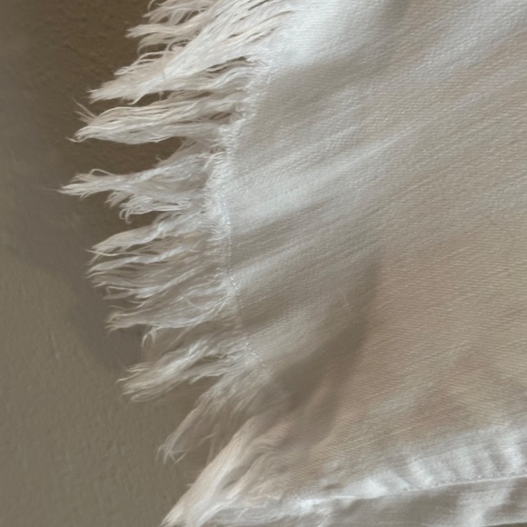 M3- #78 INC Fringe-Trim Curvy Cropped White Jeans, size 10 - Picture 3 of 9